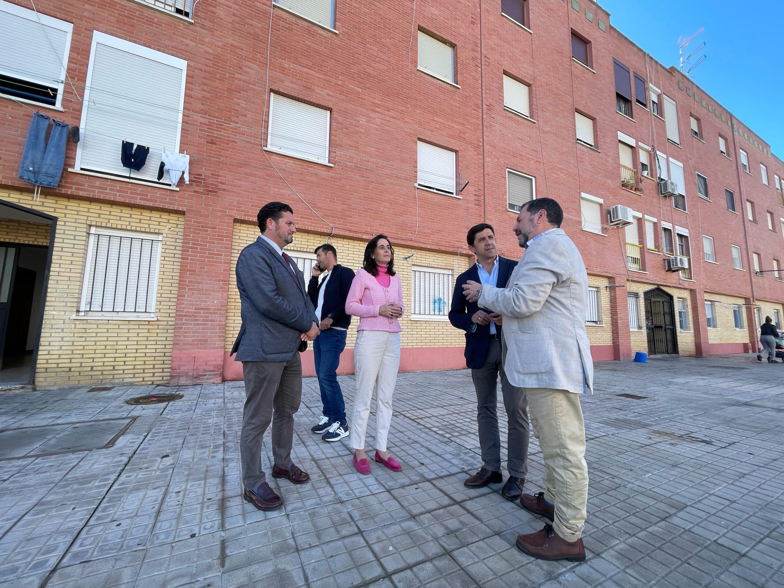 La Junta de Andalucía mejora notablemente la accesibilidad y la eficiencia energética en 64